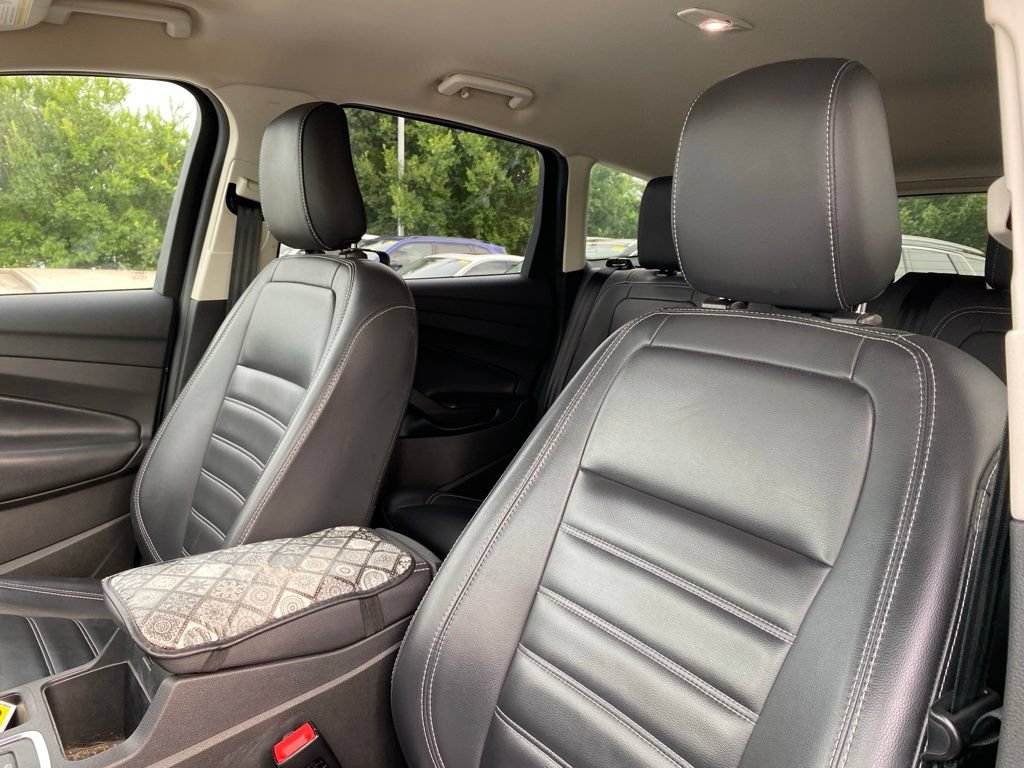 Used 2019 Ford Escape SEL AWD/4WD image 16