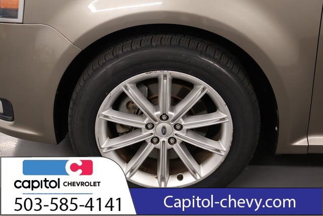 Used 2014 Ford Flex Limited AWD/4WD image 9