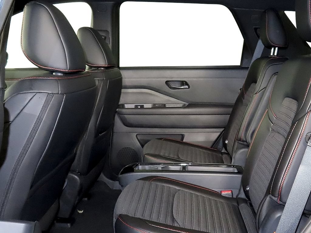 New 2026 Nissan Pathfinder Rock Creek w/ Rock Creek Premium Package AWD/4WD image 24