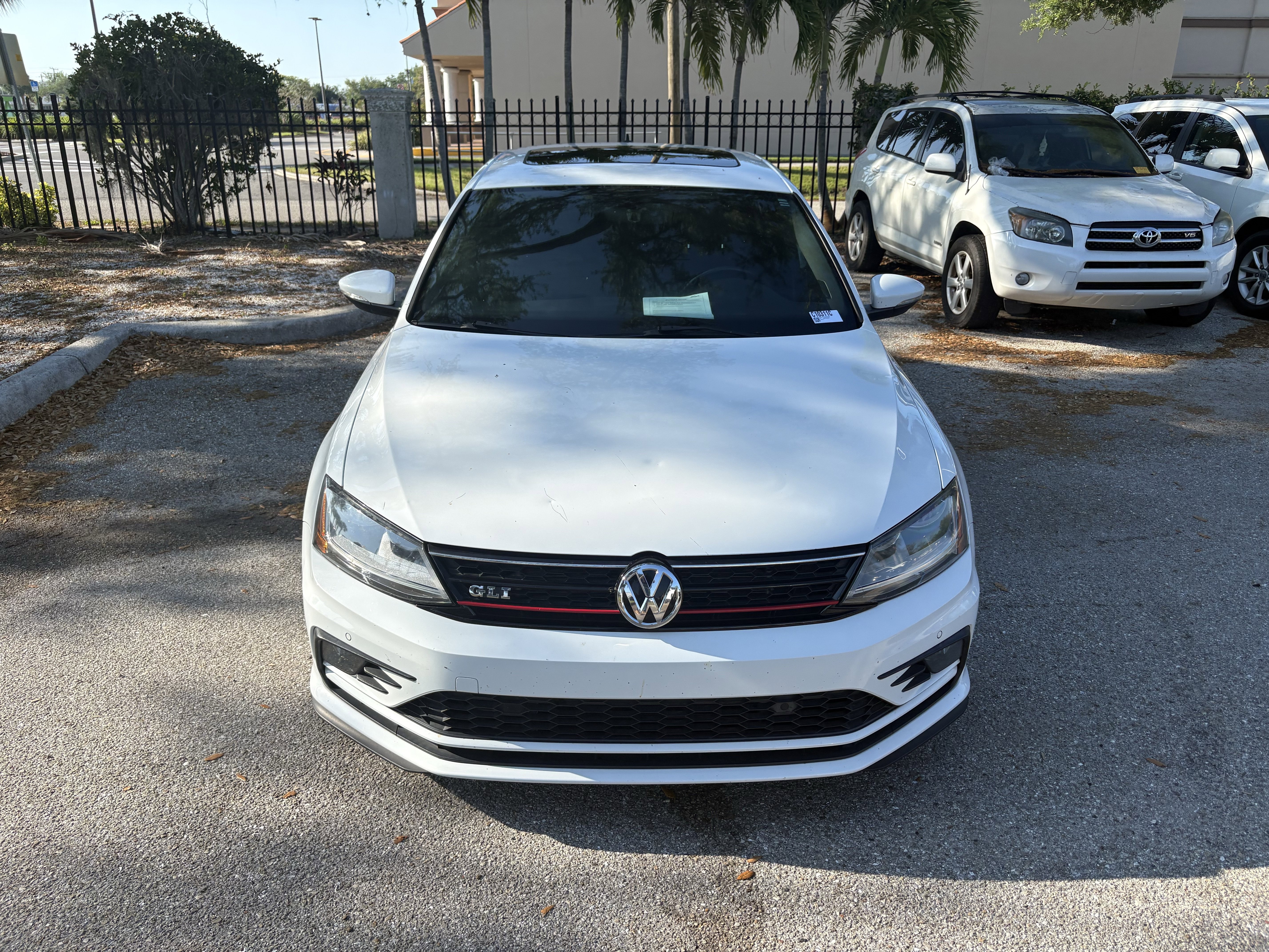Used 2017 Volkswagen Jetta GLI image 2