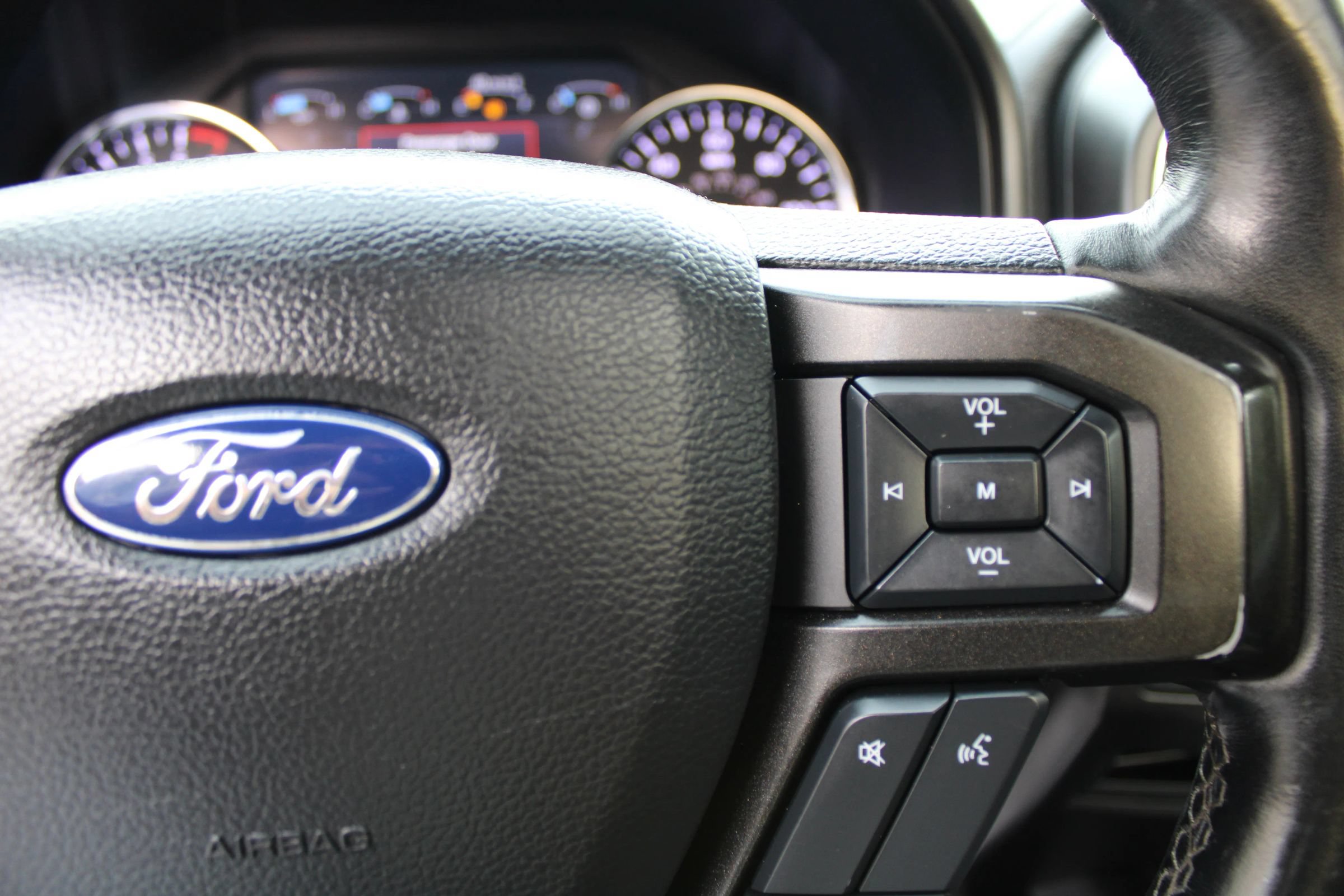 Used 2019 Ford Expedition Max Limited w/ Equipment Group 302A AWD/4WD image 24