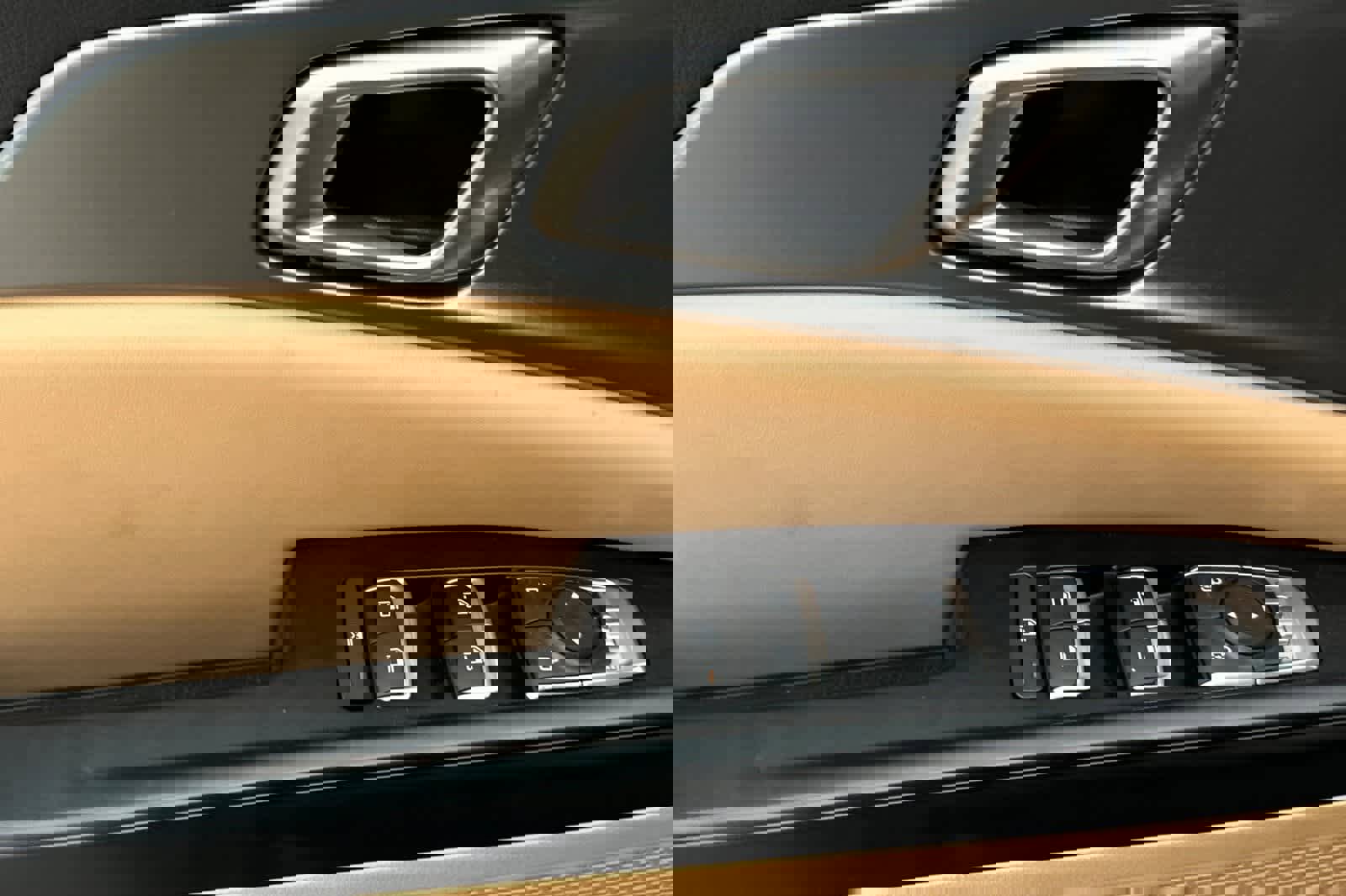 Used 2024 Kia Carnival LX image 13