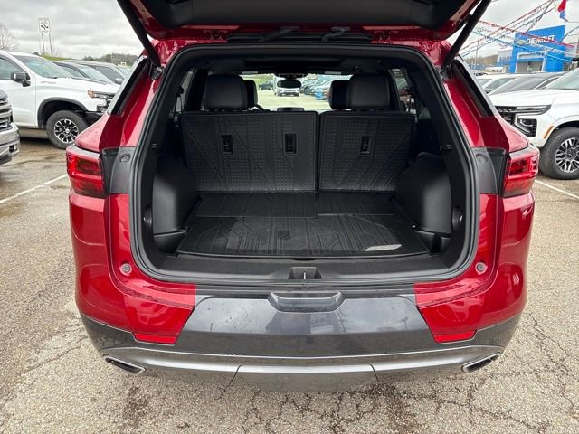 Used 2023 Chevrolet Blazer Premier AWD/4WD image 3