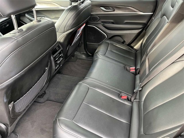 Used 2023 Jeep Grand Cherokee 4WD 4xe image 17