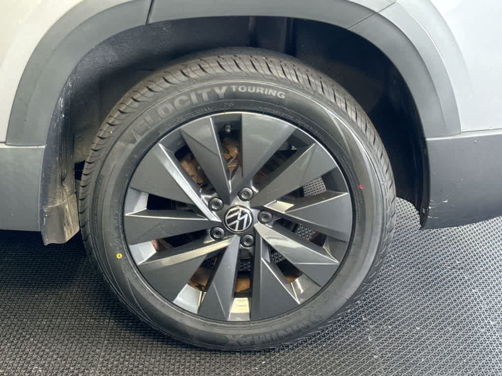 Used 2023 Volkswagen Taos S FWD image 11