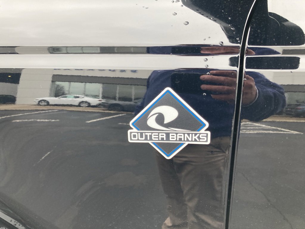 Used 2025 Ford Bronco Outer Banks image 11