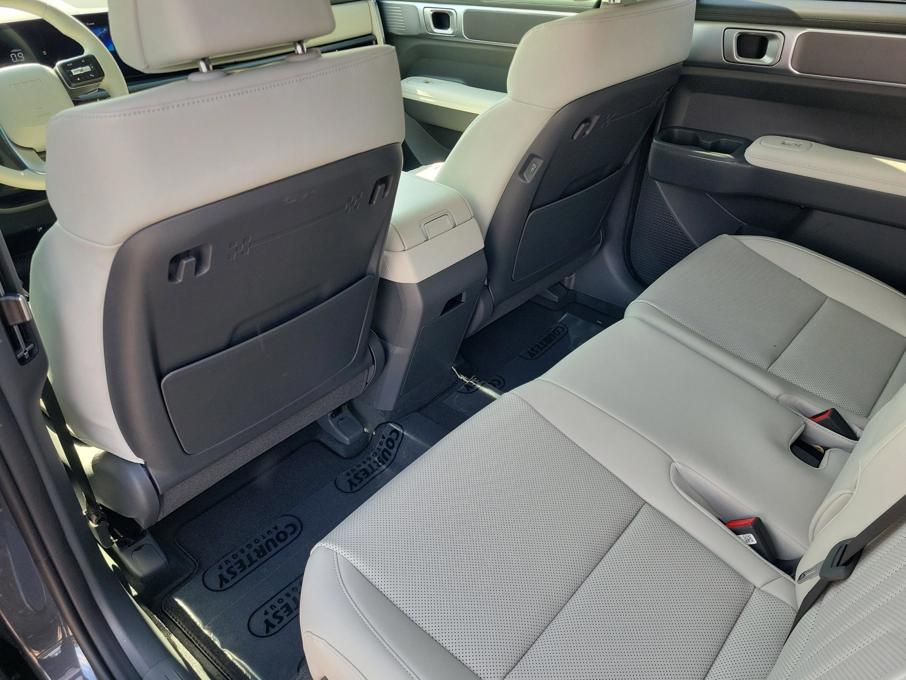 New 2026 Hyundai Santa Fe SEL image 13