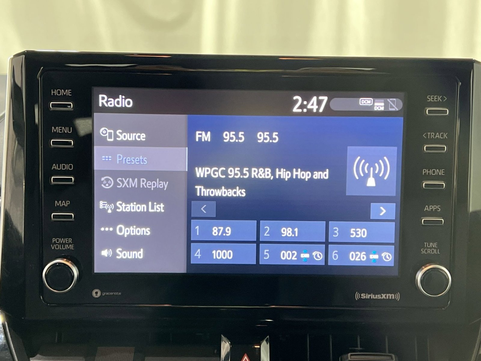 Used 2021 Toyota Corolla LE w/ Carpet Mat Package (TMS) image 17