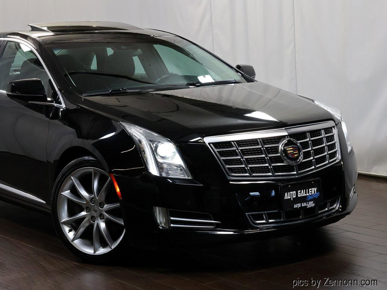 Used 2015 Cadillac XTS Premium image 2