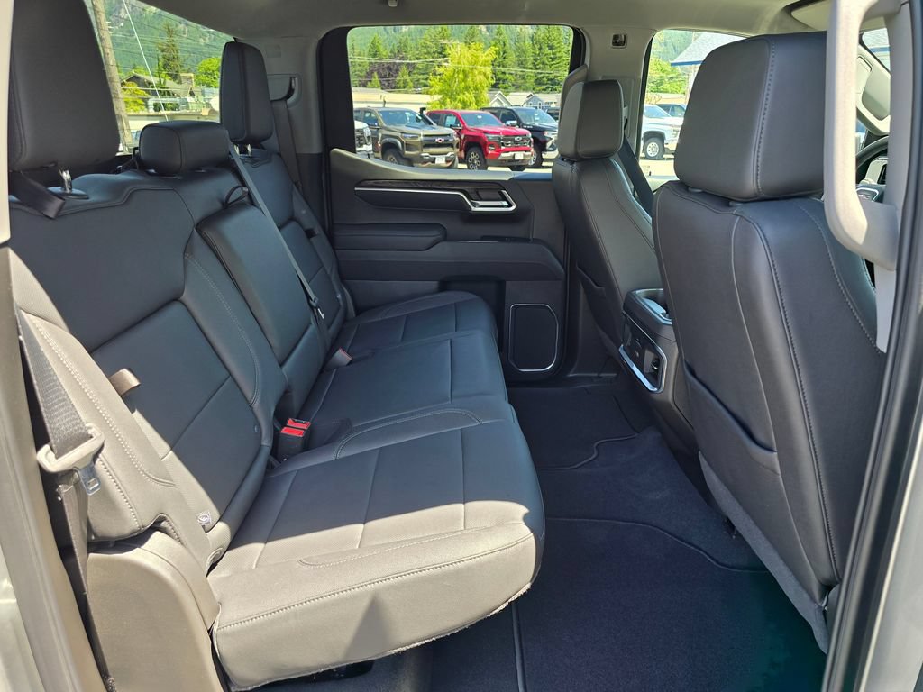 Used 2025 GMC Sierra 1500 SLT w/ SLT Premium Package AWD/4WD image 13
