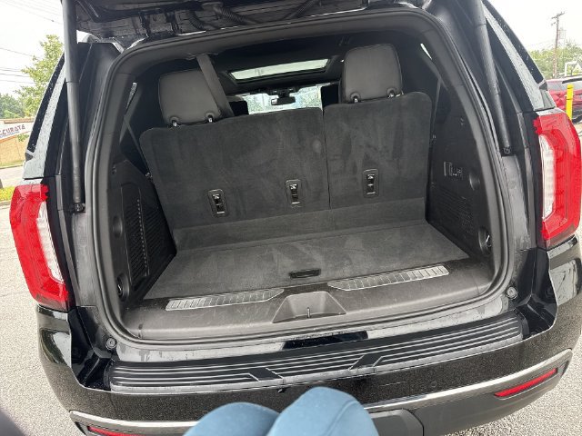 Certified 2021 GMC Yukon AT4 w/ AT4 Premium Plus Package AWD/4WD image 30