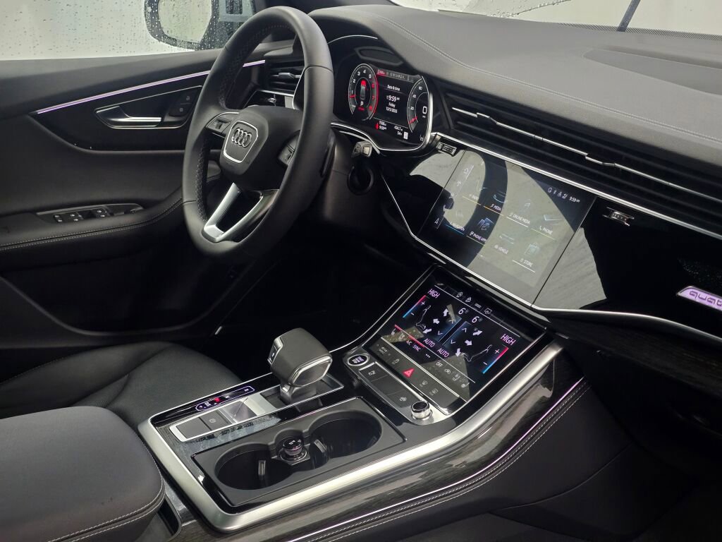 Certified 2025 Audi Q8 Premium Plus w/ Premium Plus Package image 28