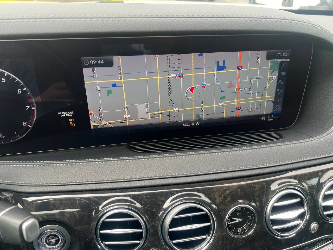 Used 2019 Mercedes-Benz S 560 Sedan image 15