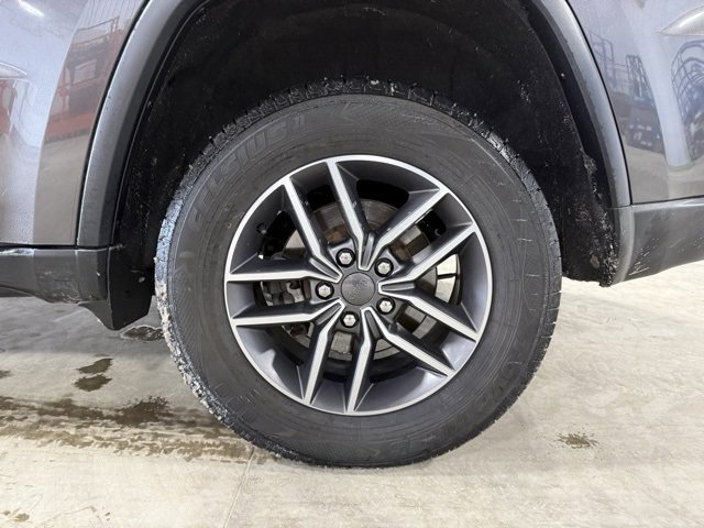 Used 2020 Jeep Grand Cherokee Laredo w/ Quick Order Package 2BN North image 39