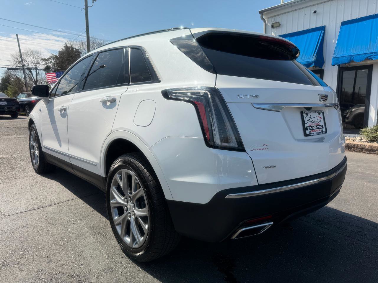 Used 2021 Cadillac XT5 Sportv w/ LPO, Floor Liner Package image 7