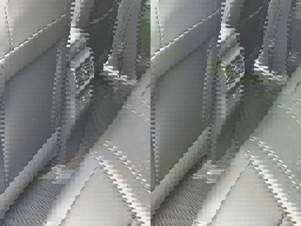 Used 2025 Nissan Murano SV image 16