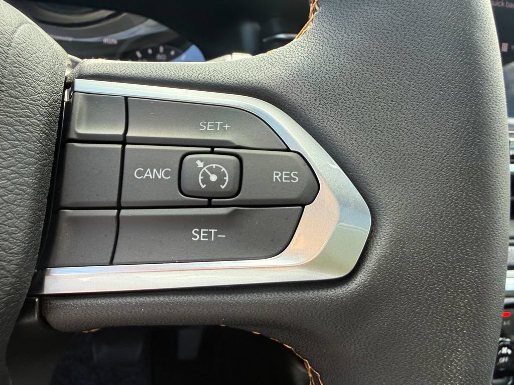 New 2026 Jeep Compass Latitude AWD/4WD image 17