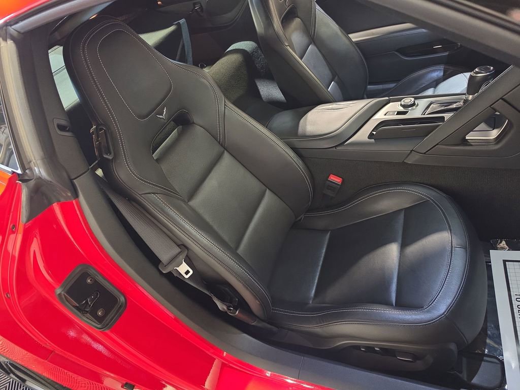 Used 2019 Chevrolet Corvette Stingray Coupe w/ 2LT Preferred Equipment Group RWD image 24