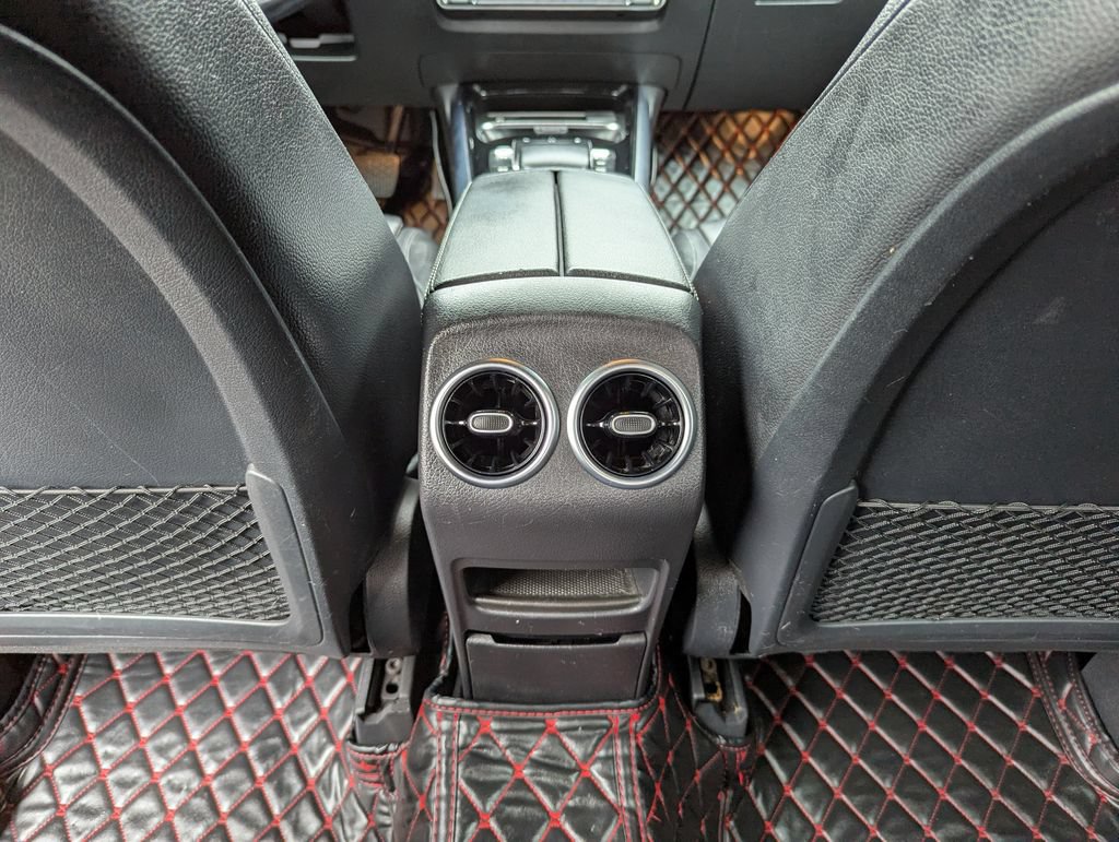 Used 2021 Mercedes-Benz GLA 250 4MATIC image 40