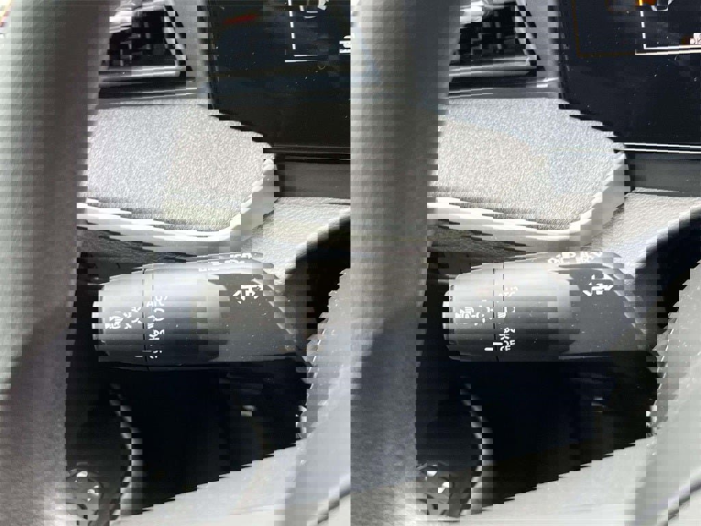 New 2026 Nissan Kicks SV w/ SV Premium Package image 18