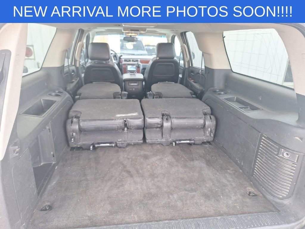 Used 2013 Chevrolet Suburban LTZ AWD/4WD image 18