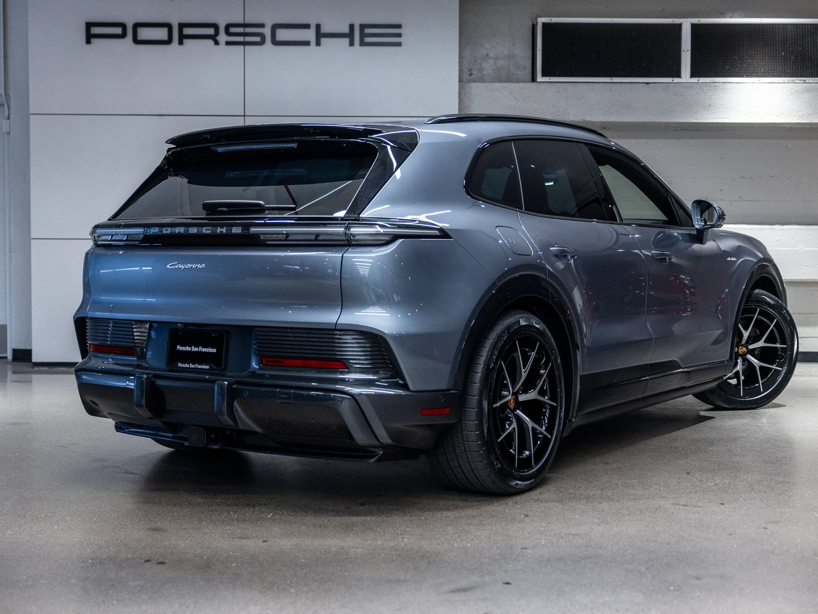 New 2026 Porsche Cayenne Electric AWD/4WD image 8
