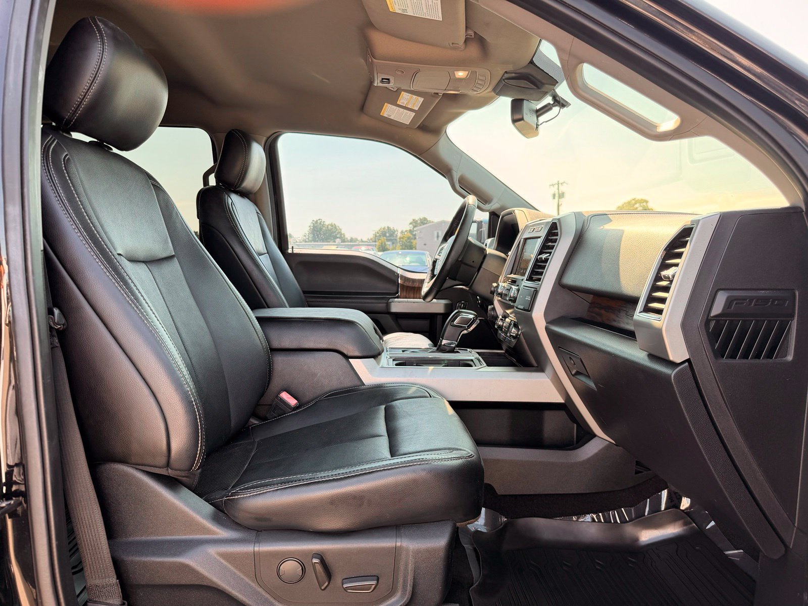 Used 2019 Ford F150 Lariat AWD/4WD image 26