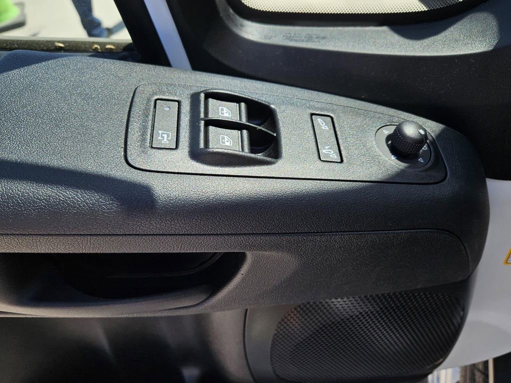 New 2026 RAM ProMaster 2500 w/ Convenience Group image 12