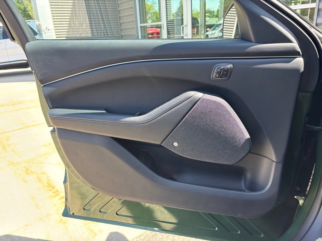 New 2026 Ford Mustang Mach-E Premium w/ Technology Package AWD/4WD image 18