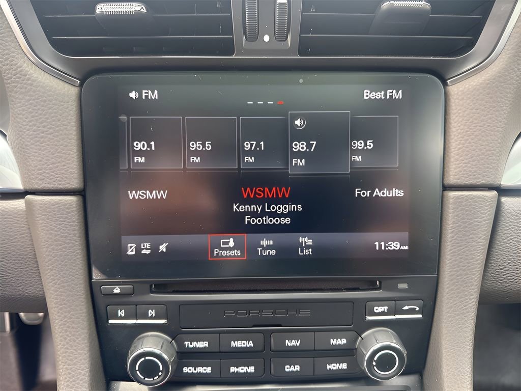 Used 2018 Porsche 911 Carrera image 17