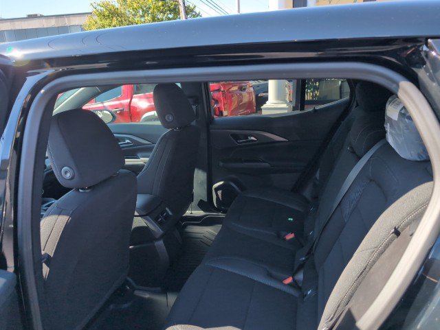 New 2026 Chevrolet Equinox EV LT image 23