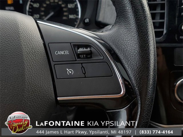 Used 2016 Mitsubishi Outlander SEL image 18