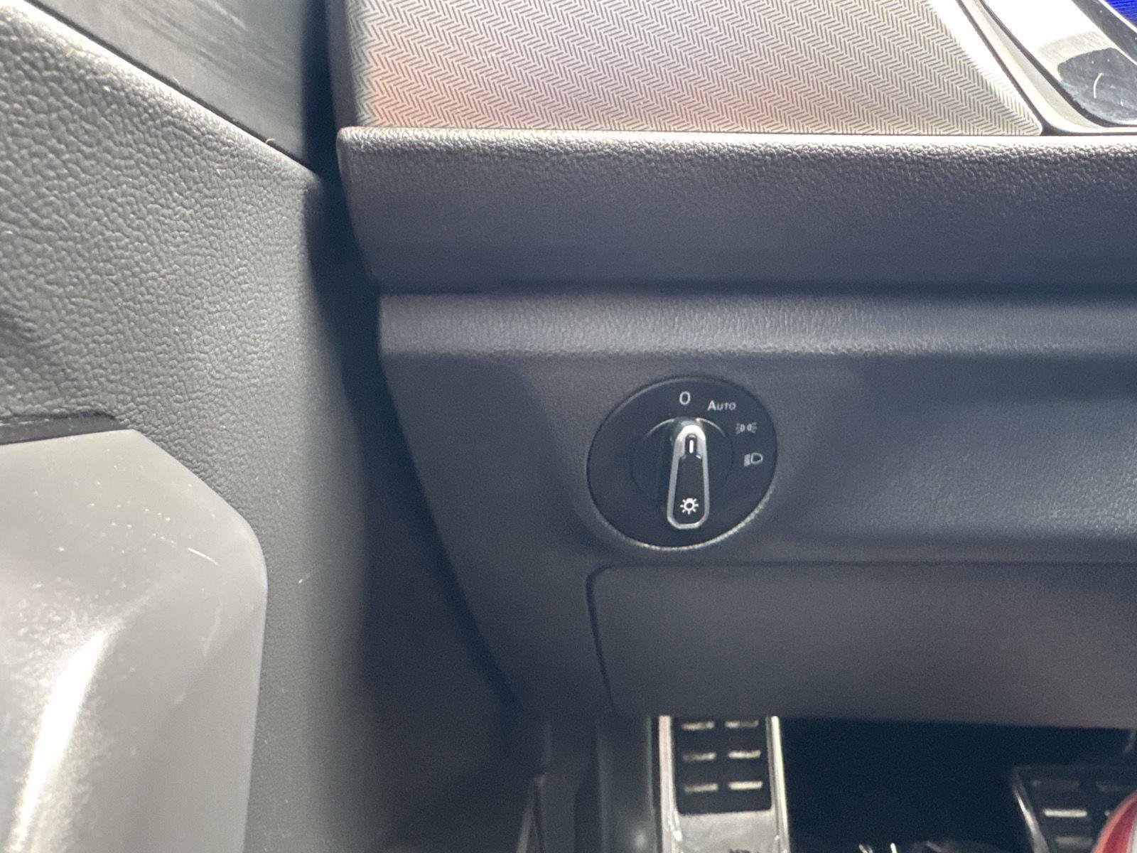 Certified 2023 Volkswagen Jetta Sport image 22