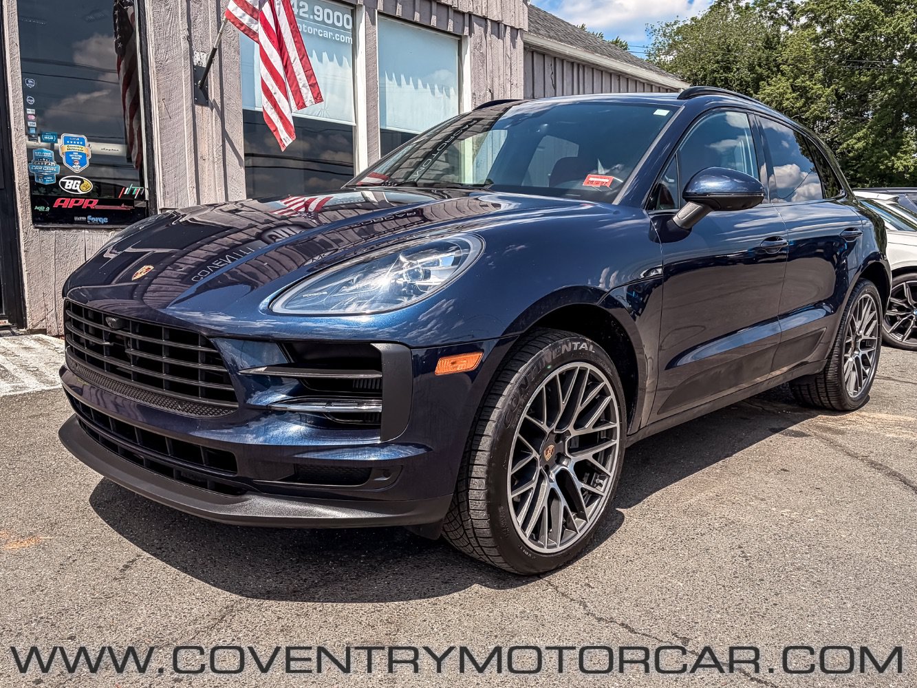 Used 2021 Porsche Macan S AWD/4WD image 2
