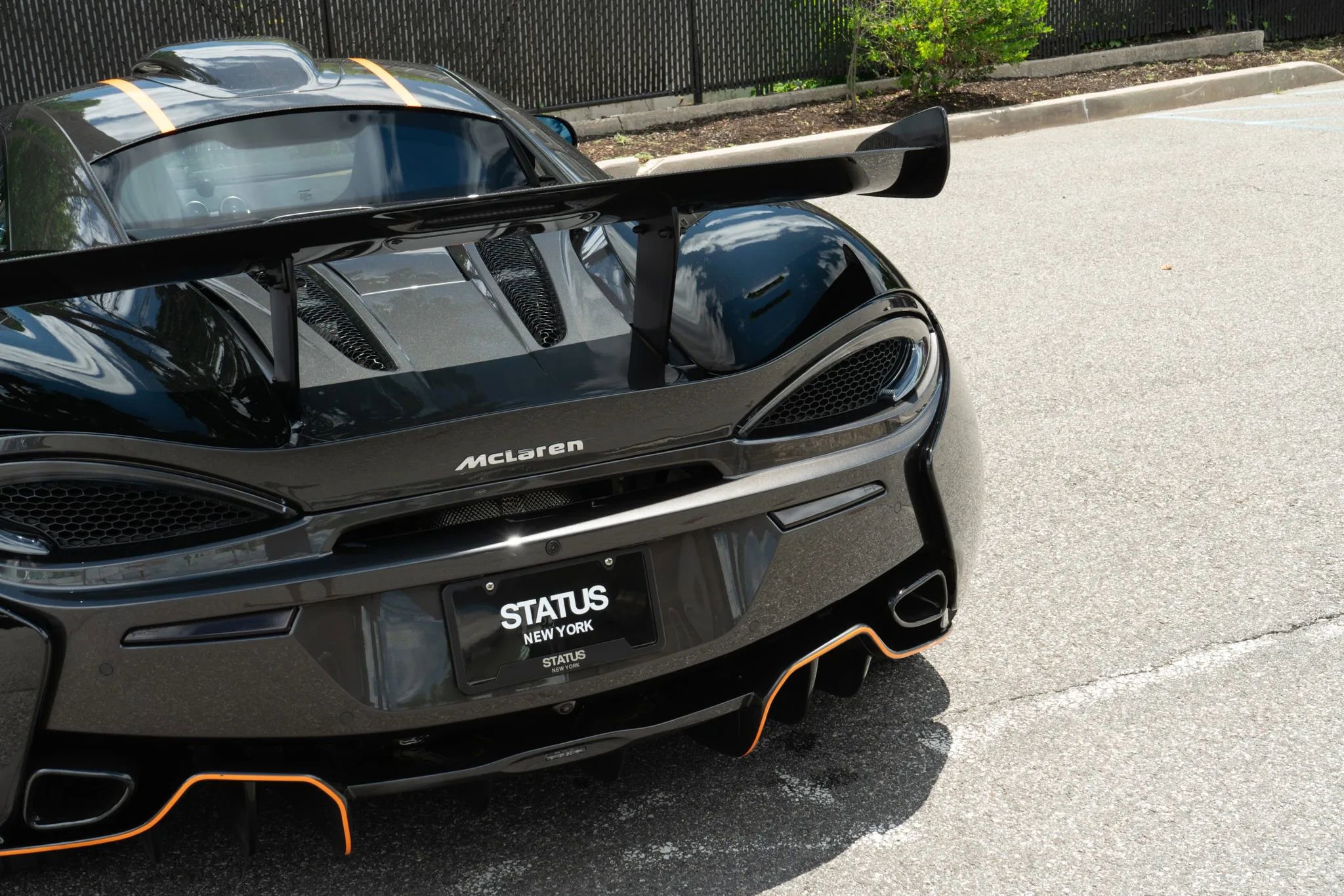 Used 2020 McLaren 620R RWD image 31