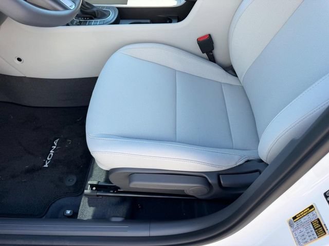 New 2026 Hyundai Kona SE FWD image 16