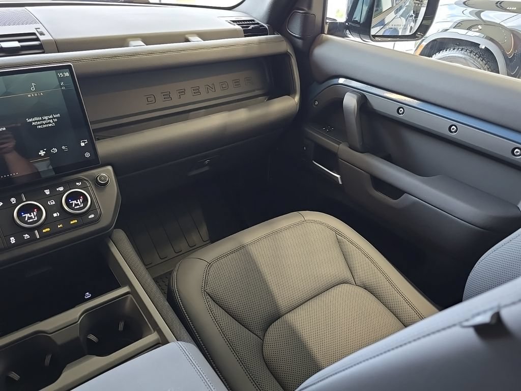 New 2026 Land Rover Defender 110 S AWD/4WD image 21