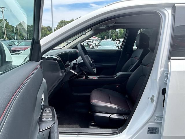 New 2025 Nissan Kicks SR w/ SR Premium Package AWD/4WD image 16