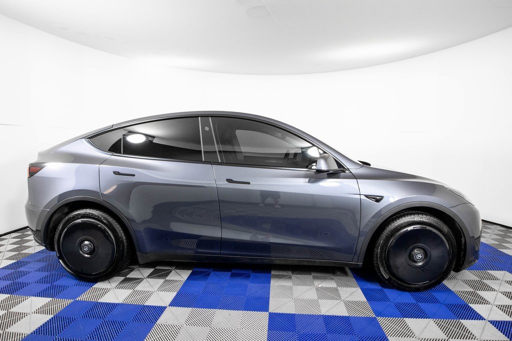 Used 2023 Tesla Model Y Long Range image 4