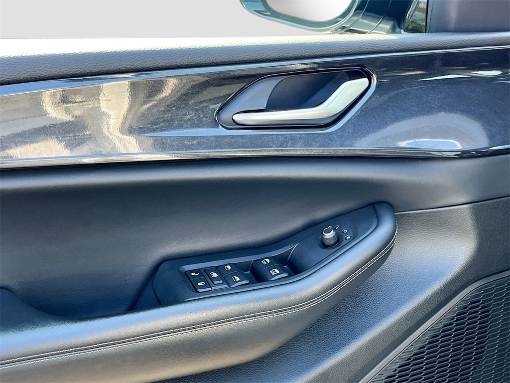 Certified 2023 Jeep Grand Cherokee L Laredo image 17