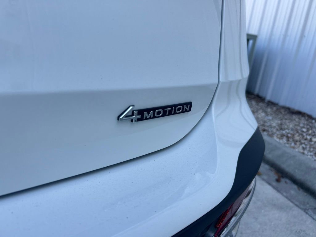 New 2026 Volkswagen Taos SEL image 31