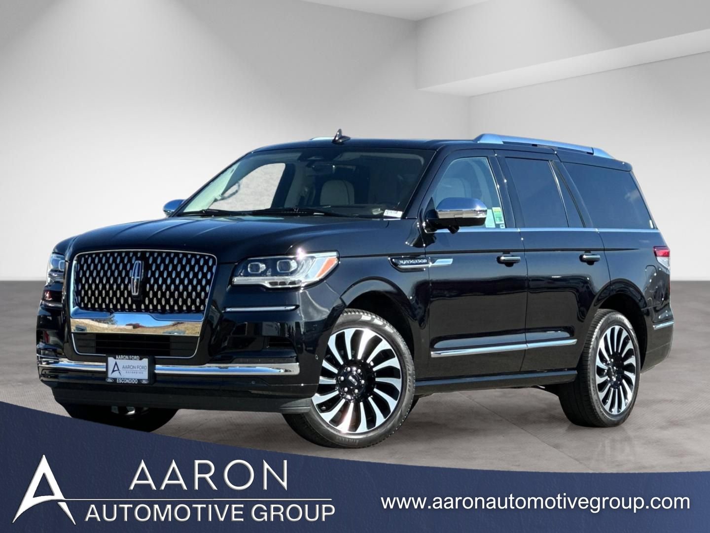 Used 2023 Lincoln Navigator Black Label AWD/4WD image 1