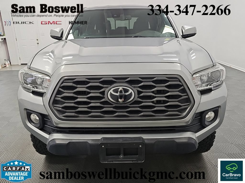 Used 2021 Toyota Tacoma TRD Off-Road w/ Technology Package AWD/4WD image 3