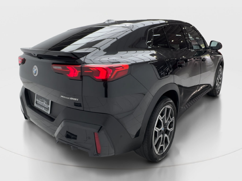 Used 2025 BMW X2 xDrive28i AWD/4WD image 8