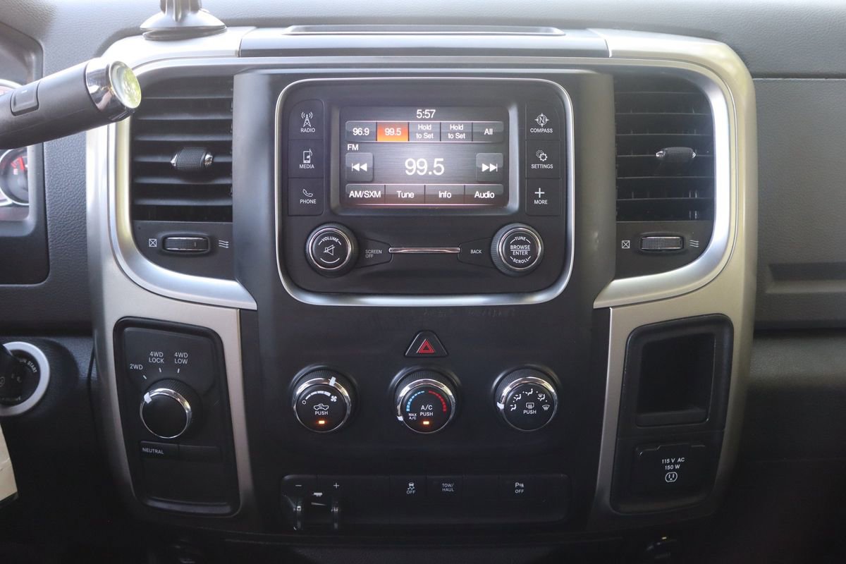 Used 2015 RAM 2500 SLT w/ Luxury Group AWD/4WD image 34