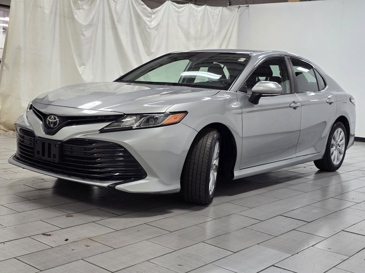 Certified 2019 Toyota Camry LE w/ Convenience Package image 9
