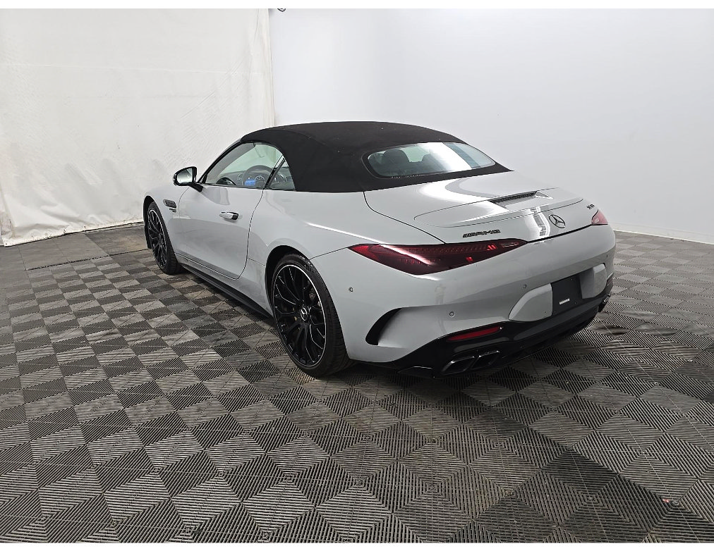 Used 2022 Mercedes-Benz SL 63 AMG 4MATIC image 4