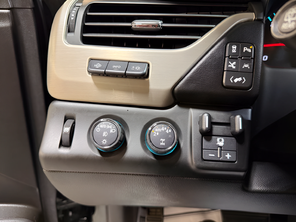 Used 2020 GMC Yukon Denali w/ Open Road Package AWD/4WD image 20