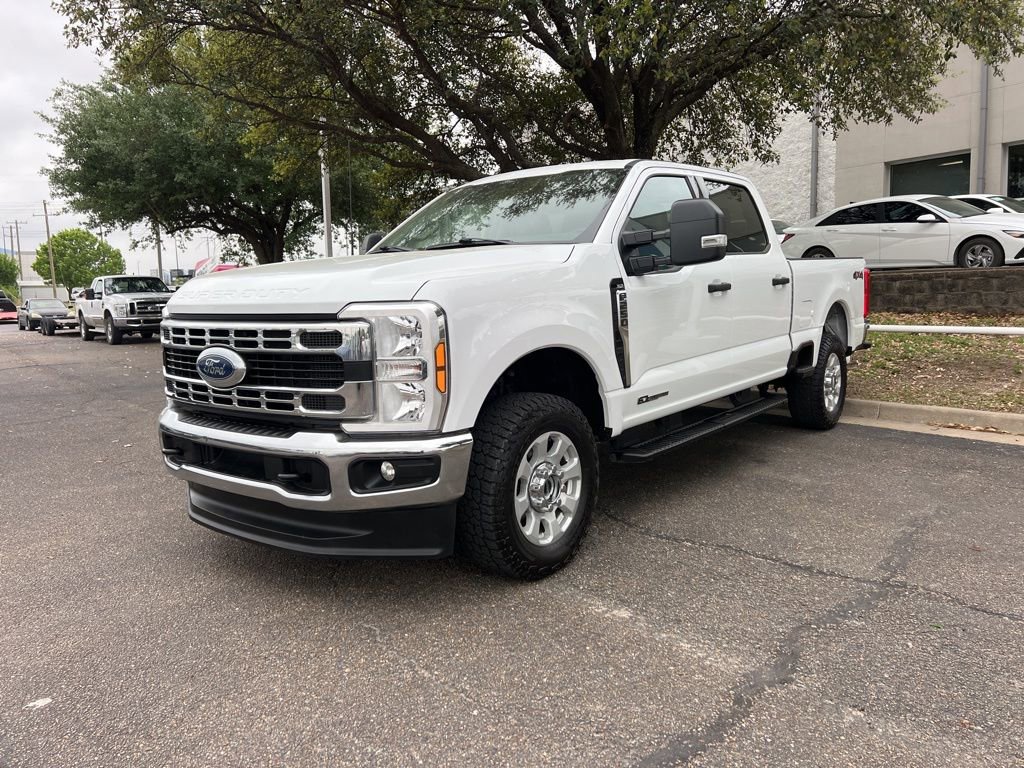 Used 2024 Ford F250 XLT image 3