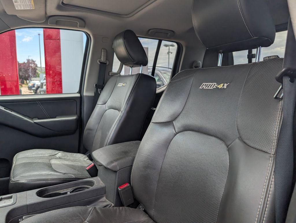 Used 2014 Nissan Frontier PRO-4X w/ Pro-4x Luxury Package AWD/4WD image 7